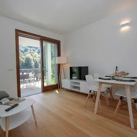 Апартаменты Argegno Home Ардженьо