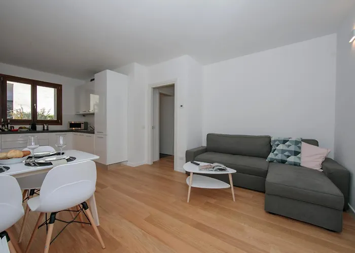 Daire Argegno Home