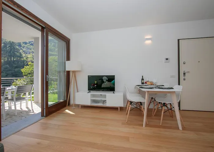 Daire Argegno Home